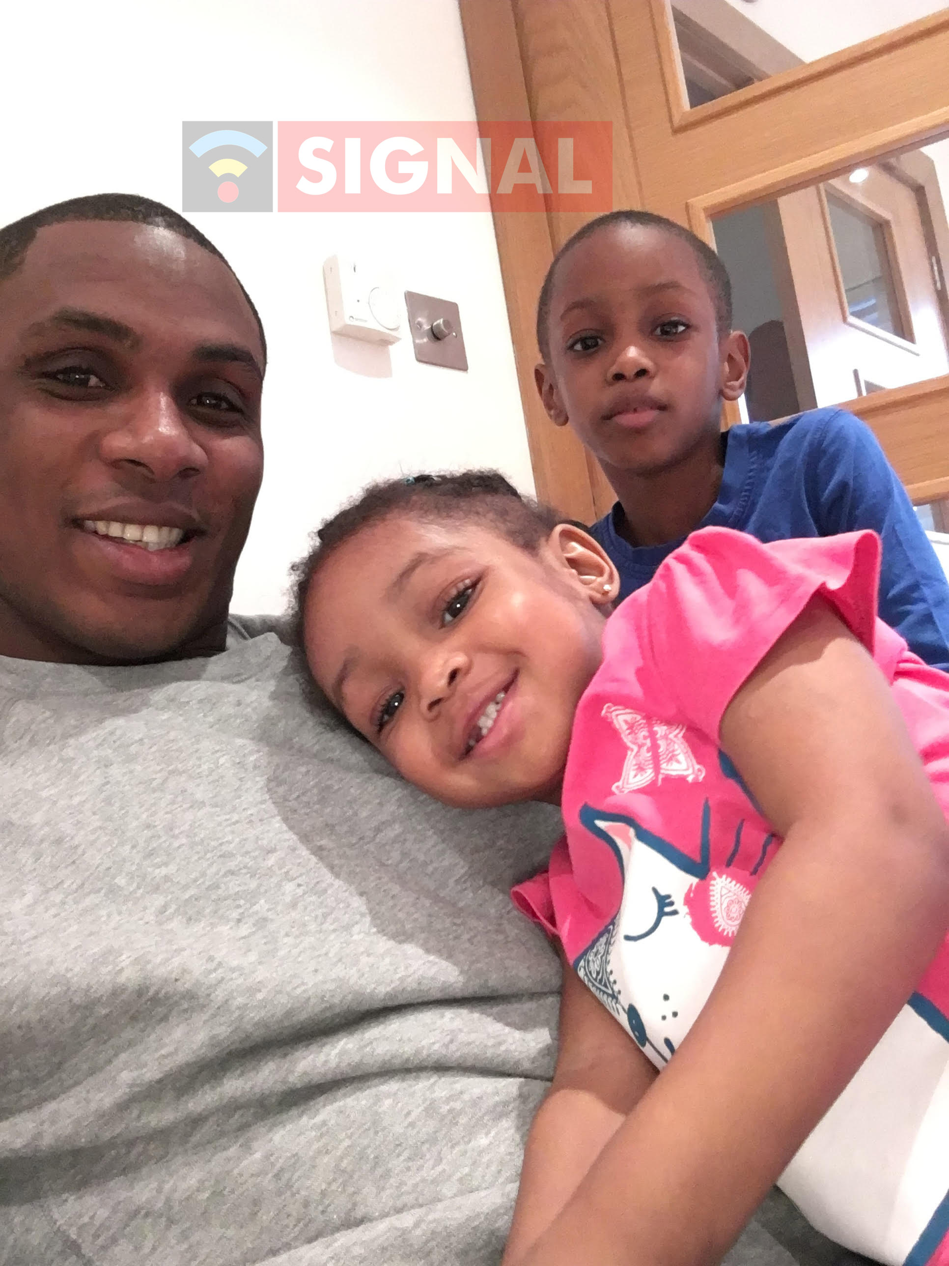 Odion Ighalo relaxes at home with his kids | Photo: SIGNAL 
