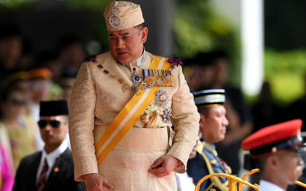 Malaysia’s King, Sultan Muhammad V Abdicates to Marry Russian Beauty